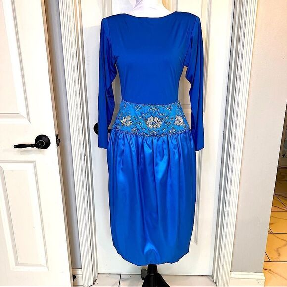 VIVEINNE for Trendy New York Blue beaded Vintage deep lowback dress size 2-4 - Picture 1 of 11